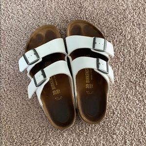 white birkenstock’s